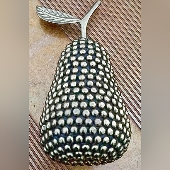 Vintage Mid Century Decorative Bronze Brass Hobnail Studded Metal Figural Pear - Picture 10 of 10